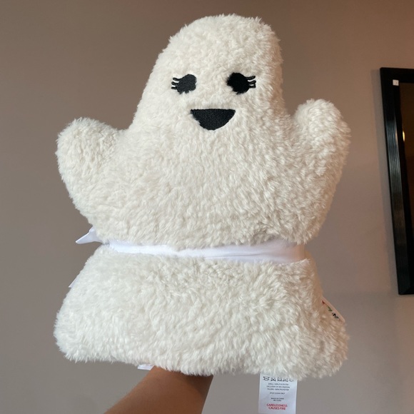 NWT viral ghost pillow set - Picture 1 of 4